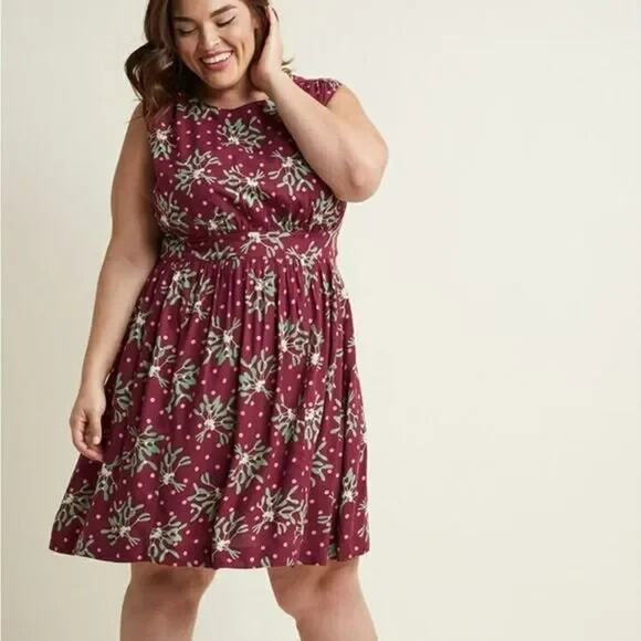 Emily and Fin Dress Plus Size 4X Lucy Dress Polka Dot Floral Fit & Flare Pleated - Picture 1 of 12